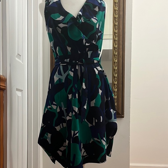 Ann Taylor Dresses & Skirts - Anna Taylor Elegant Blue and Green Patterned Dress size 2